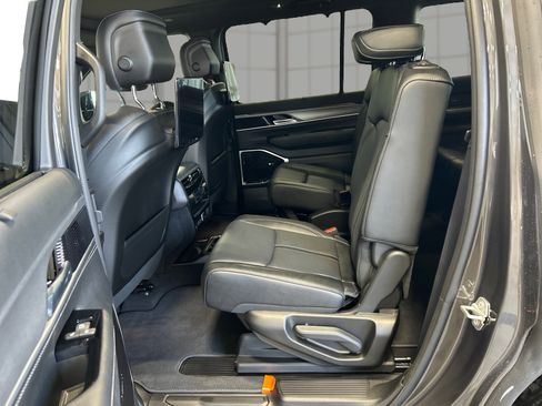 New 2026 Jeep Grand Wagoneer Limited AWD/4WD image 10