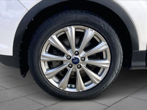 Used 2017 Ford Escape Titanium image 11