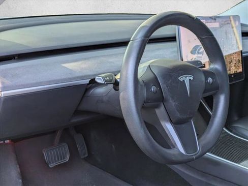 Used 2019 Tesla Model 3 Long Range image 2