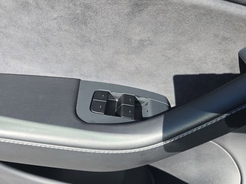 Used 2021 Tesla Model 3 Long Range AWD/4WD image 21