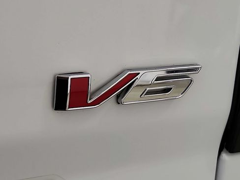 Used 2021 Chevrolet Colorado Z71 AWD/4WD image 31