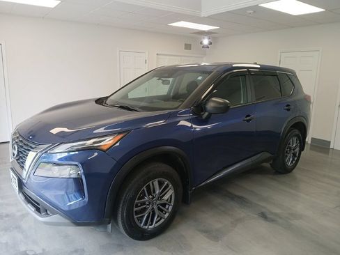Used 2023 Nissan Rogue S AWD/4WD image 4
