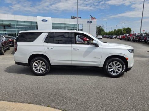 Used 2023 Chevrolet Tahoe Premier w/ Premium Package AWD/4WD image 12