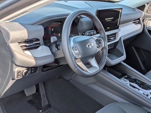 New 2026 Ford Explorer Active RWD image 3