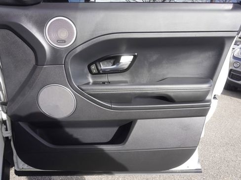 Used 2014 Land Rover Range Rover Evoque Prestige image 21