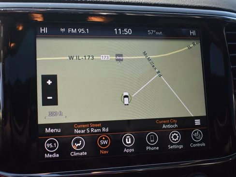 Used 2022 Jeep Grand Cherokee Limited image 37