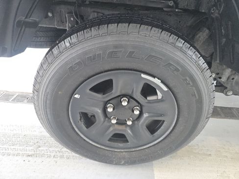 Used 2023 Jeep Gladiator Sport w/ Trailer Tow Package image 8