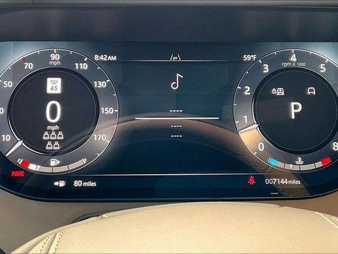 Used 2025 Land Rover Range Rover Long Wheelbase Autobiography image 24