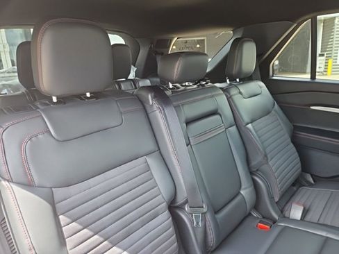 New 2026 Ford Explorer ST-Line w/ ST-Line Street Pack AWD/4WD image 20