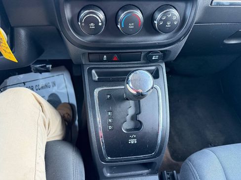 Used 2015 Jeep Patriot Sport FWD image 14