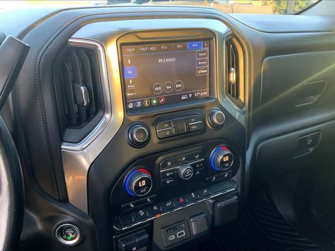 Used 2019 Chevrolet Silverado 1500 LT w/ All-Star Edition image 7