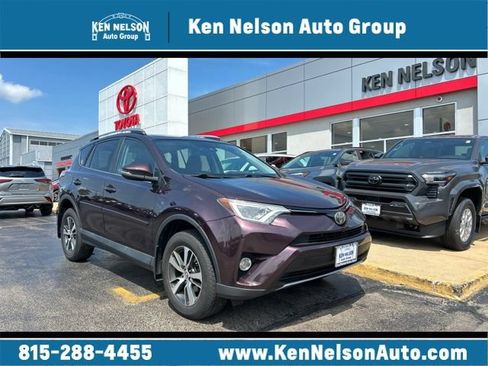 Used 2018 Toyota RAV4 XLE AWD/4WD image 1