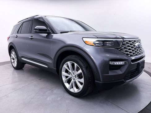 Used 2021 Ford Explorer Platinum w/ Equipment Group 601A AWD/4WD image 13