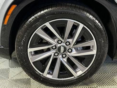 Certified 2026 Cadillac Vistiq Sport w/ LPO, Floor Liner Package AWD/4WD image 15