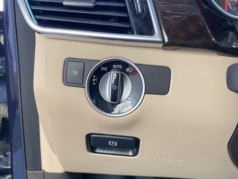 Used 2018 Mercedes-Benz GLS 450 4MATIC image 28