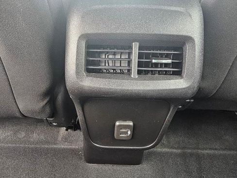 Used 2022 Chevrolet Equinox LS FWD image 46