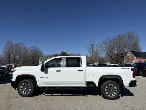 New 2026 Chevrolet Silverado 2500 Custom w/ Custom Convenience Package image 3