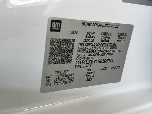 Certified 2025 GMC Sierra 2500 Denali Ultimate AWD/4WD image 40