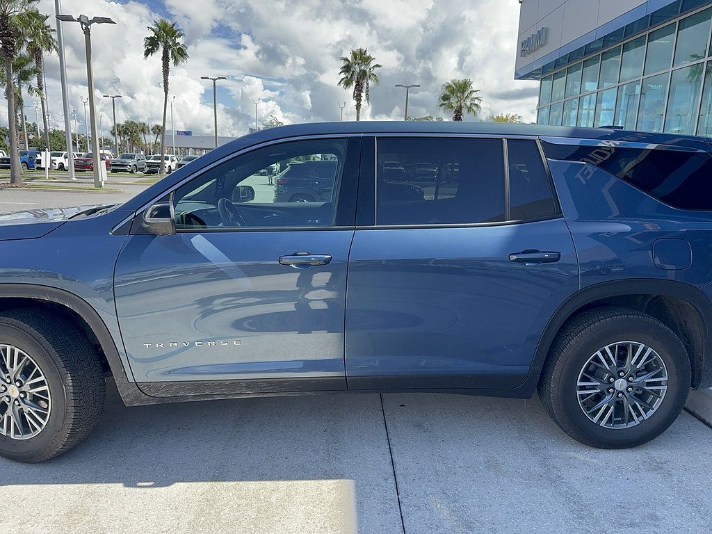 Certified 2024 Chevrolet Traverse LS w/ LPO, Floor Liner Package FWD image 58