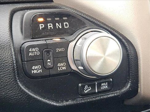 Used 2019 RAM 1500 Laramie image 12