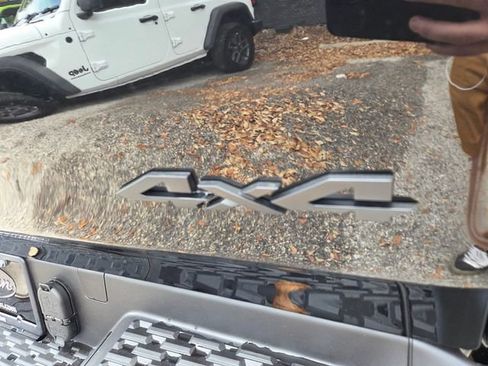 New 2026 RAM 1500 Laramie w/ Night Edition image 14