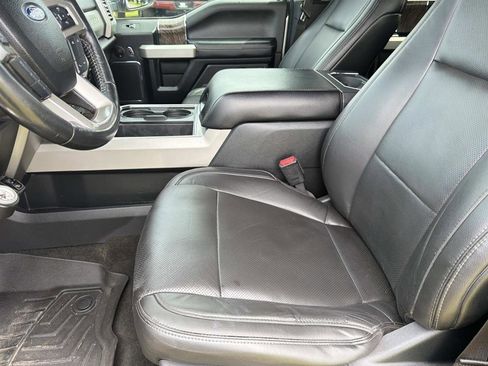 Used 2017 Ford F350 Lariat w/ Lariat Value Package AWD/4WD image 12