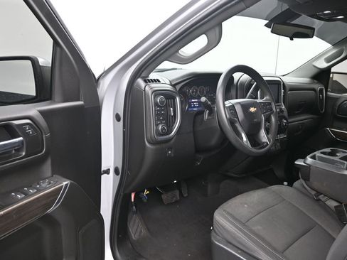 Used 2020 Chevrolet Silverado 1500 LT AWD/4WD image 10