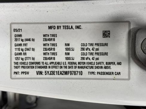 Used 2021 Tesla Model 3 Standard Range Plus image 36