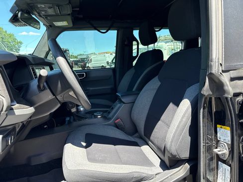 Used 2022 Ford Bronco 4-Door AWD/4WD image 5