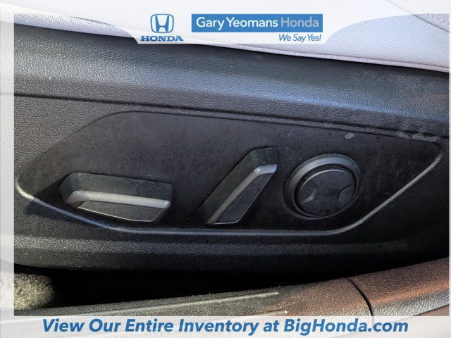 Used 2024 Hyundai Elantra Limited FWD image 22