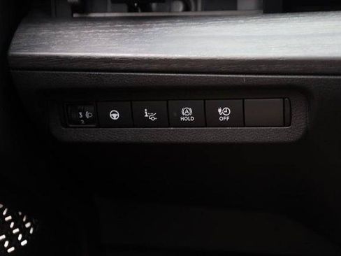 Certified 2023 Nissan Ariya FWD image 20