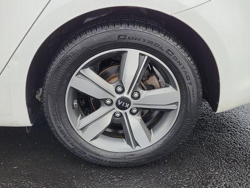 Used 2018 Kia Forte LX w/ LX Popular Package image 5