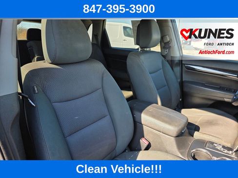 Used 2013 Kia Sorento LX w/ Convenience Pkg image 28
