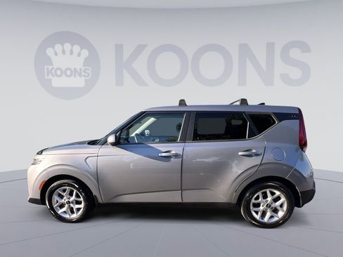 Used 2022 Kia Soul LX w/ Technology Package FWD image 13