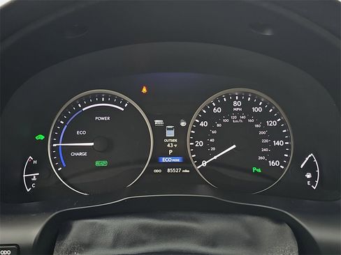 Used 2013 Lexus ES 300h image 18