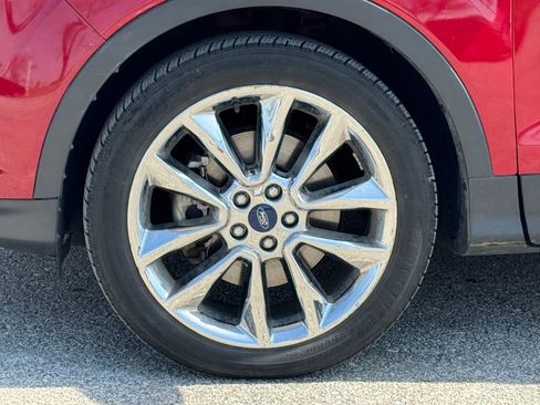 Used 2016 Ford Escape SE w/ SE Chrome Package image 35