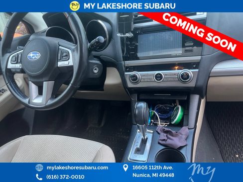 Used 2015 Subaru Outback 2.5i Premium AWD/4WD image 10