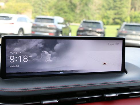 Used 2023 Genesis GV70 2.5T w/ Sport Prestige Package AWD/4WD image 25