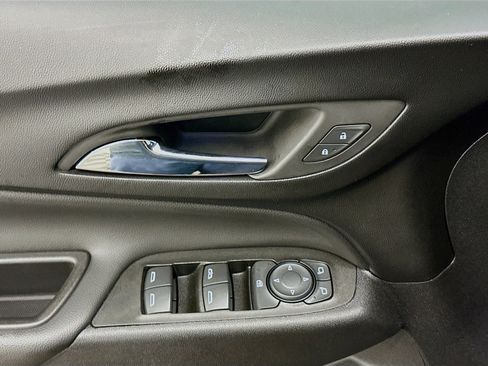 Used 2022 Chevrolet Equinox LT AWD/4WD image 15