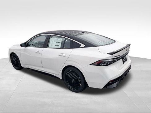 New 2026 Nissan Sentra SR w/ SR All Weather Package FWD image 3