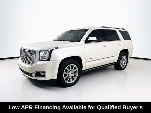 Used 2015 GMC Yukon Denali w/ Premium Package AWD/4WD image 3