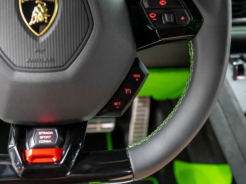 Used 2024 Lamborghini Huracan Tecnica RWD image 30