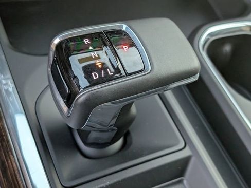 New 2026 GMC Sierra 1500 Elevation w/ Elevation Premium Package AWD/4WD image 17