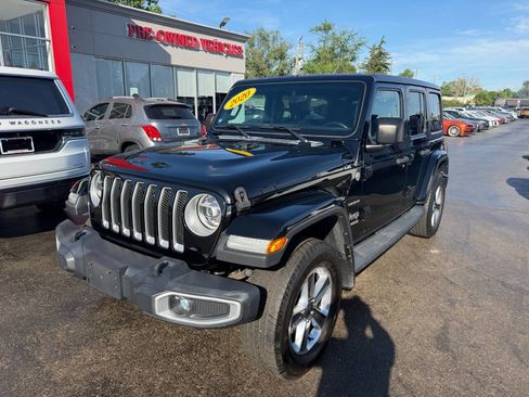Used 2020 Jeep Wrangler Unlimited Sahara w/ Dual Top Group AWD/4WD image 1