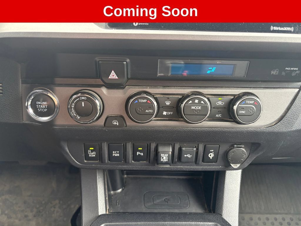 Used 2021 Toyota Tacoma TRD Off-Road w/ Technology Package AWD/4WD image 25