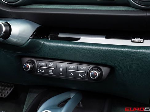 Used 2022 Ferrari 812 GTS RWD image 37