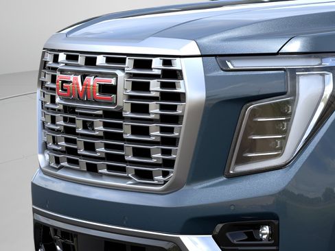 New 2026 GMC Yukon Denali w/ Sun & Power Step Package AWD/4WD image 22
