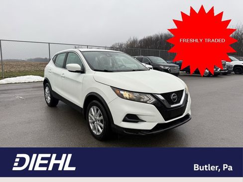 Used 2021 Nissan Rogue Sport S image 1