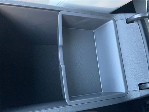 Certified 2025 Kia Sorento EX w/ EX Panoramic Sunroof Package image 24