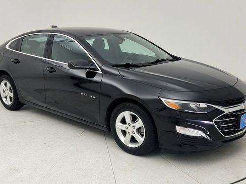 Certified 2022 Chevrolet Malibu LS FWD image 1
